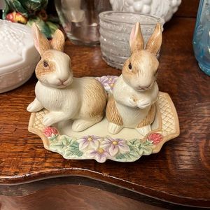 Fitz and Floyd Botanical Salt and Pepper with tray